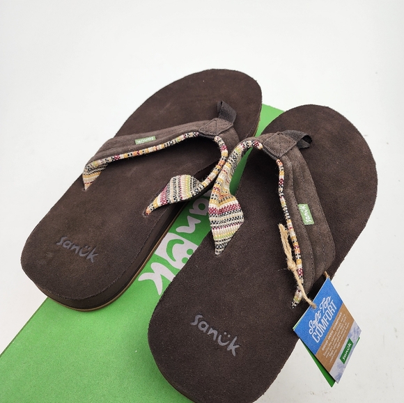 SANUK Mens Ziggy ST Suede Flip Flops Sandals Brown New in Box - Picture 4 of 5